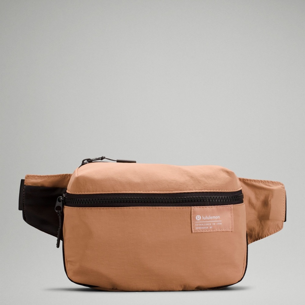 Lululemon | Clean Lines Belt Bag 2L in Pink Clay